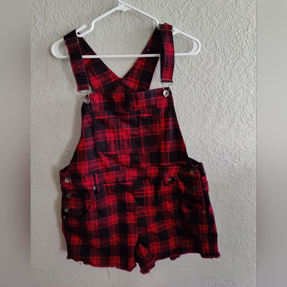Hot Topic Overall Shorts